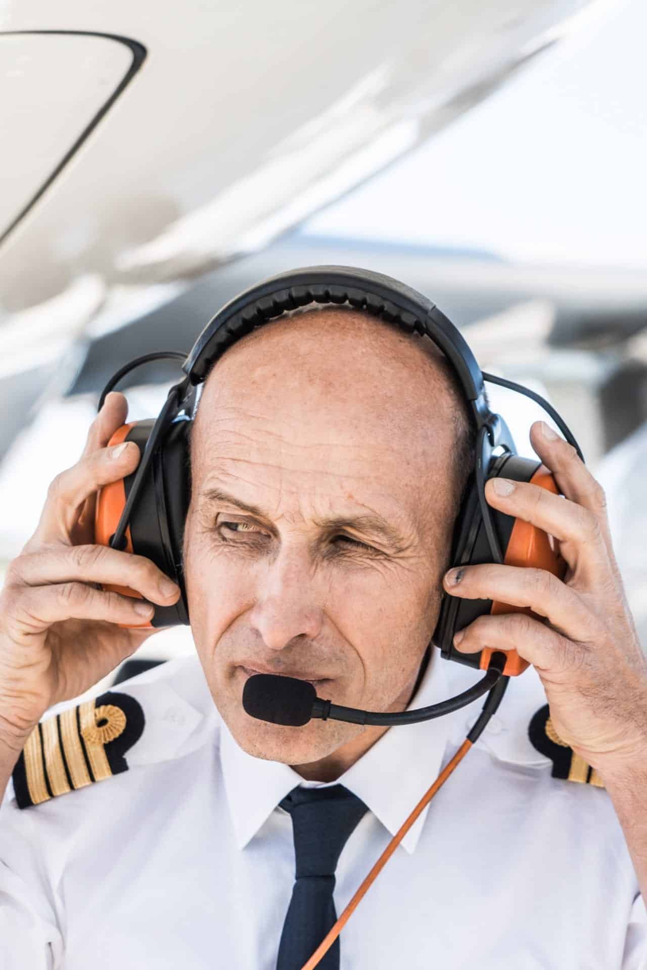Métier pilote de ligne salaires et formations cadets